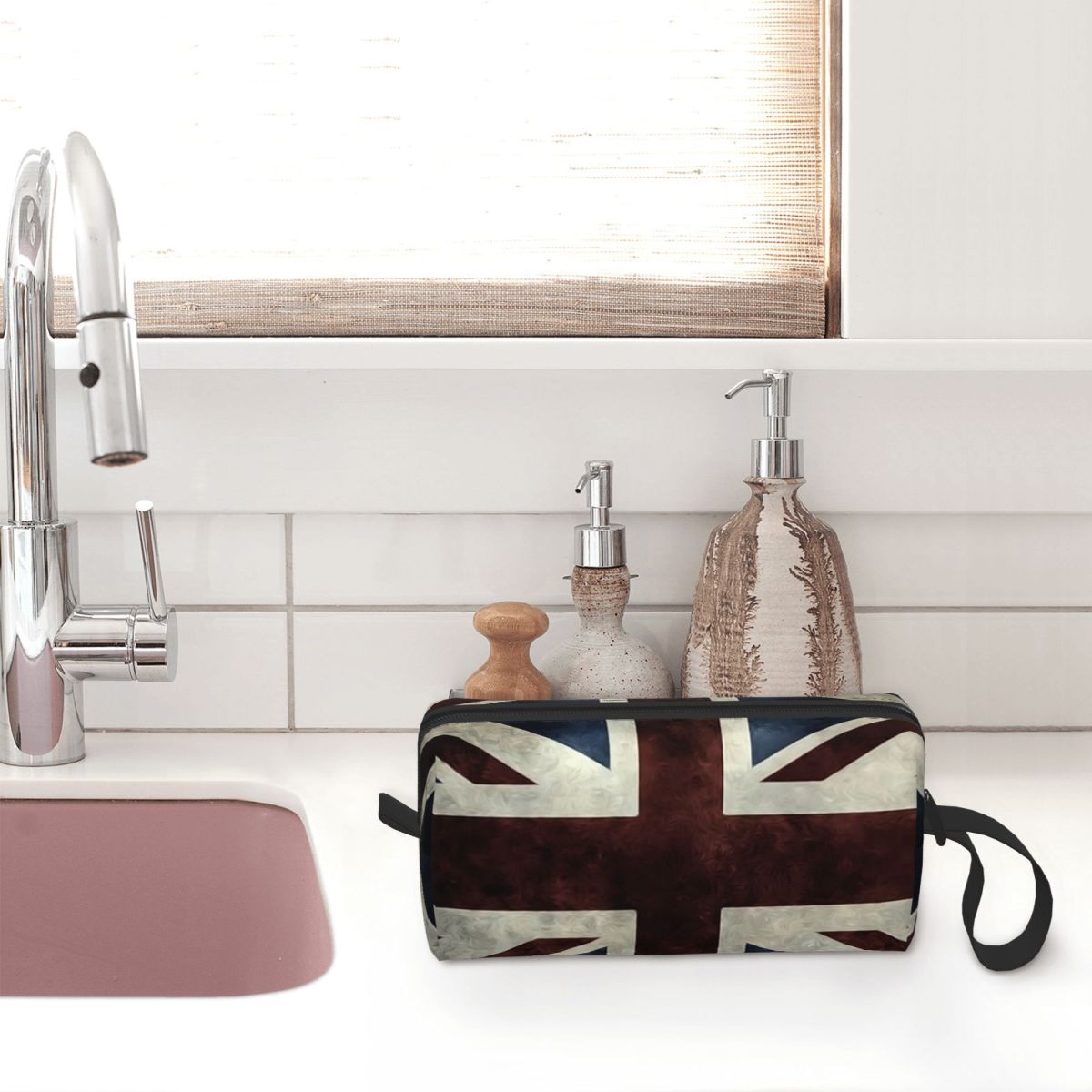 Sac de maquillage avec drapeau - Beauty Makeup Uk avis et prix